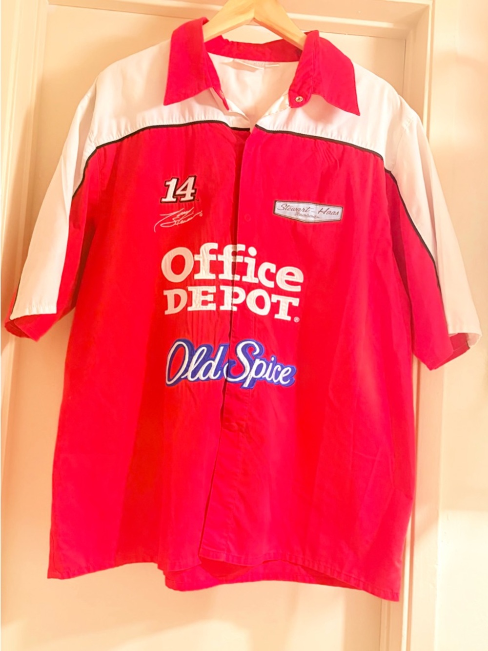 NASCAR Winner's Circle Tony Stewart
Stewart-Haas Shirt Office Depot Old Spice